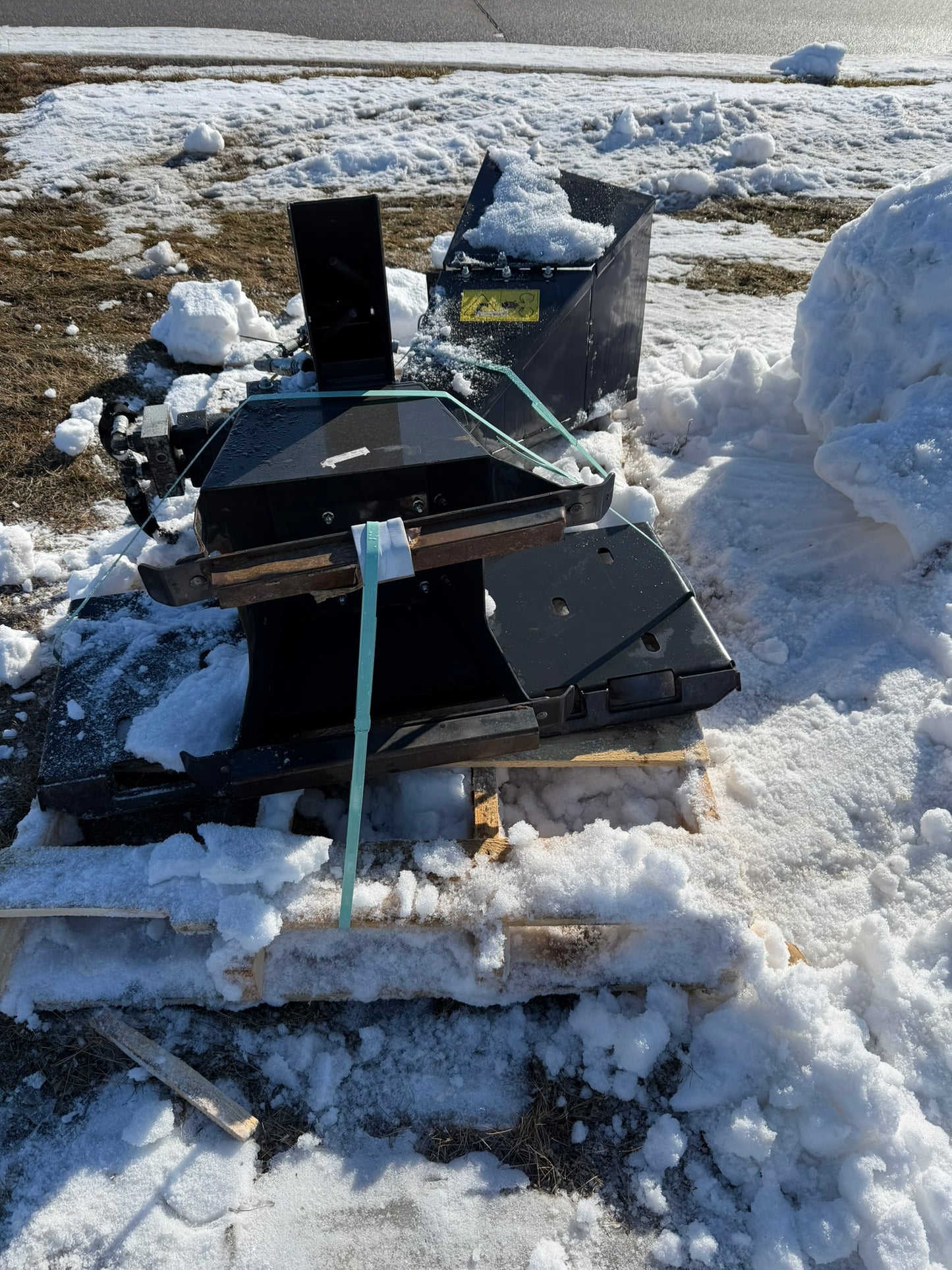 CERTIFIED USED1516 - 4.5" MINI WOOD CHIPPER-UNIVERSAL MOUNT - $6,495 +FREIGHT