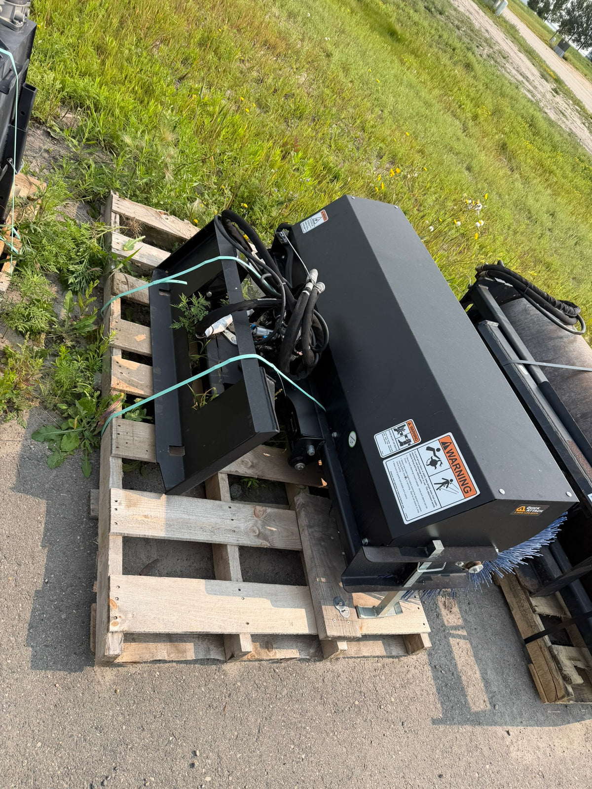 60" | Mini Angle Broom | Hydraulic Angle | USED2046
