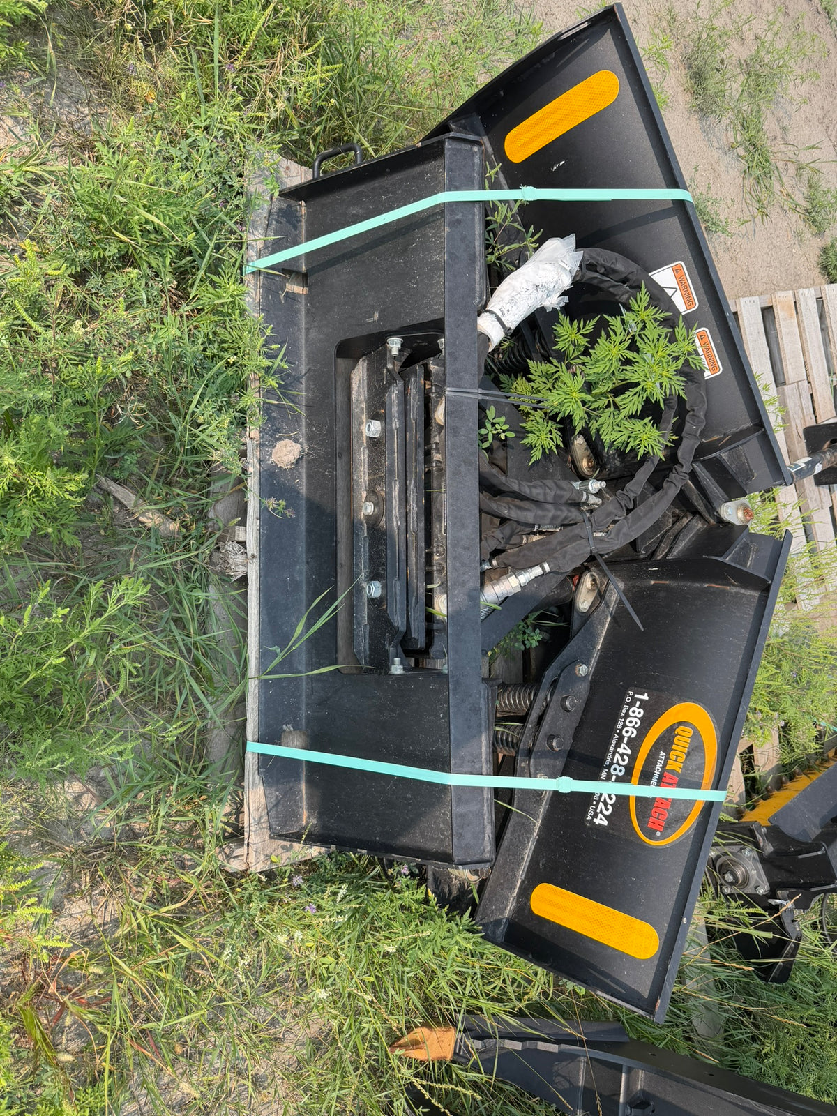 60" | Mini V-Plow | Snow Break Mini | w/Hydraulic angle | USED2048
