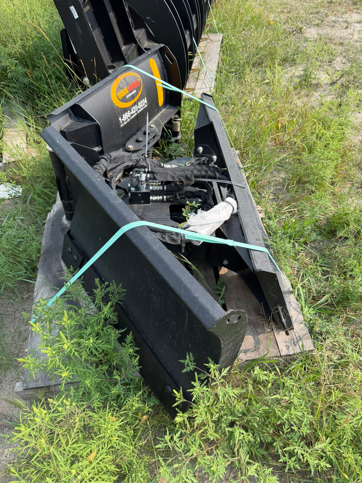 60" | Mini V-Plow | Snow Break Mini | w/Hydraulic angle | USED2048