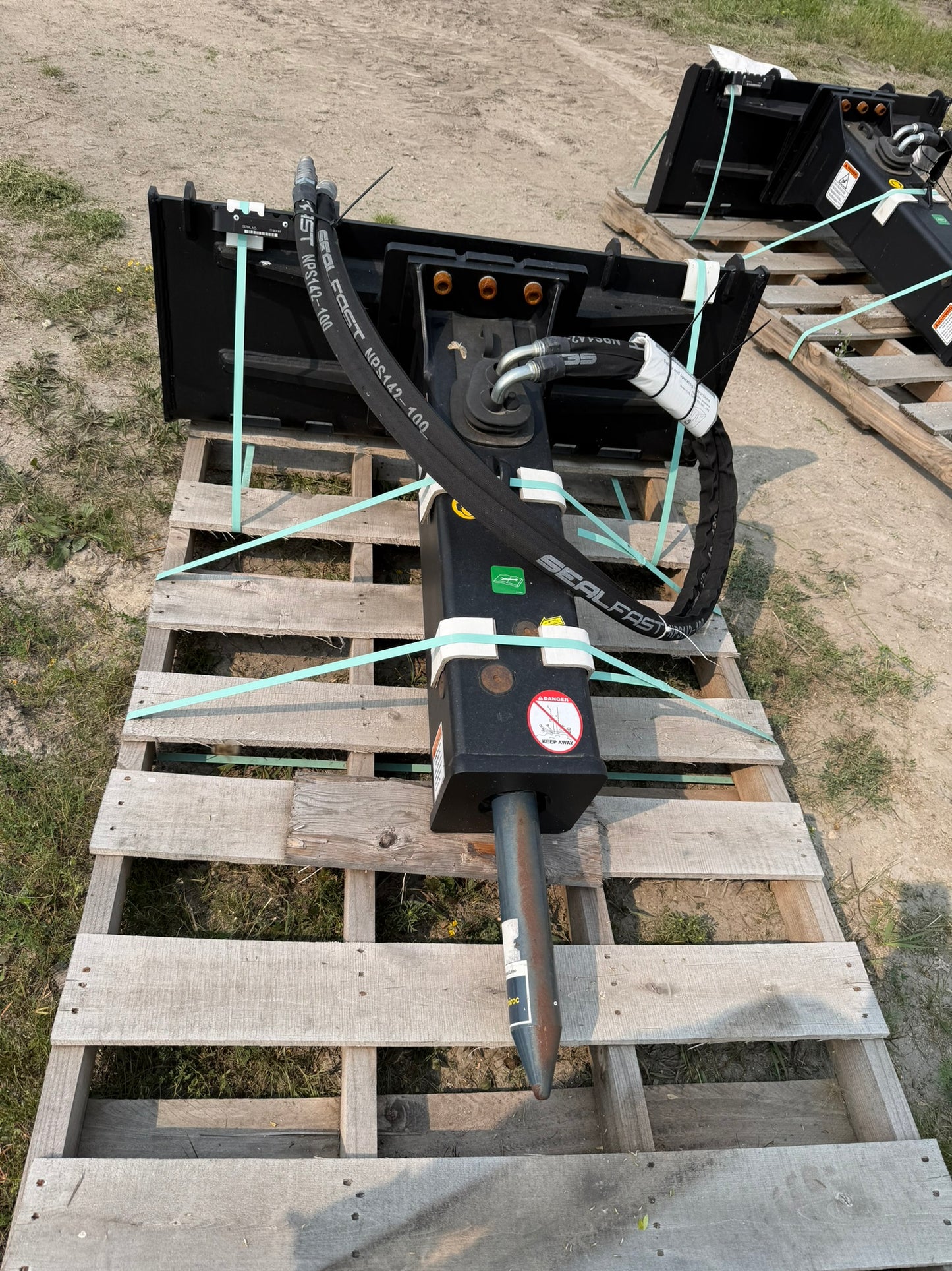CERTIFIED USED1978 - 310X BREAKER - CALL FOR PRICE