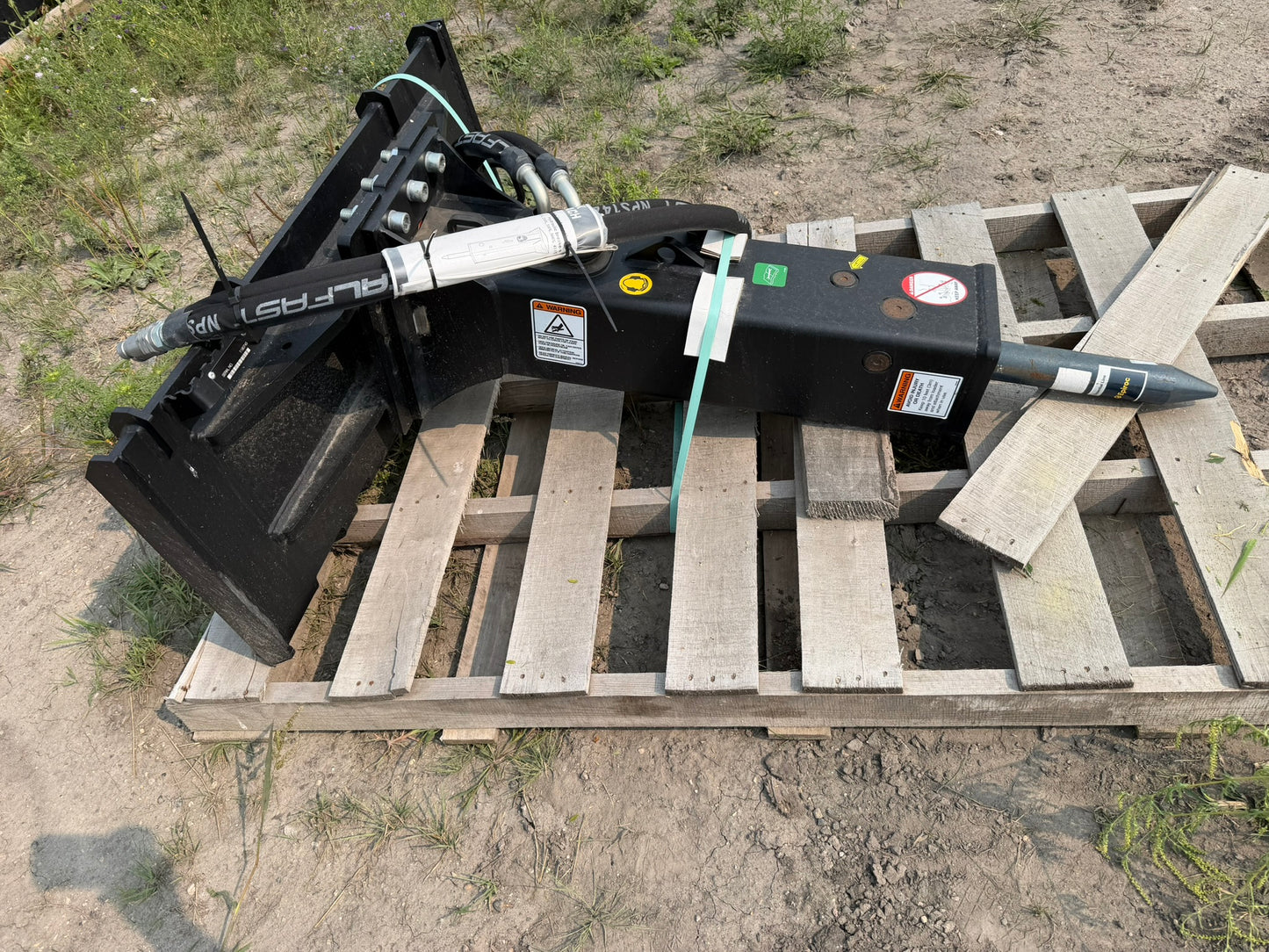 CERTIFIED USED1979 - 310X BREAKER - CALL FOR PRICE