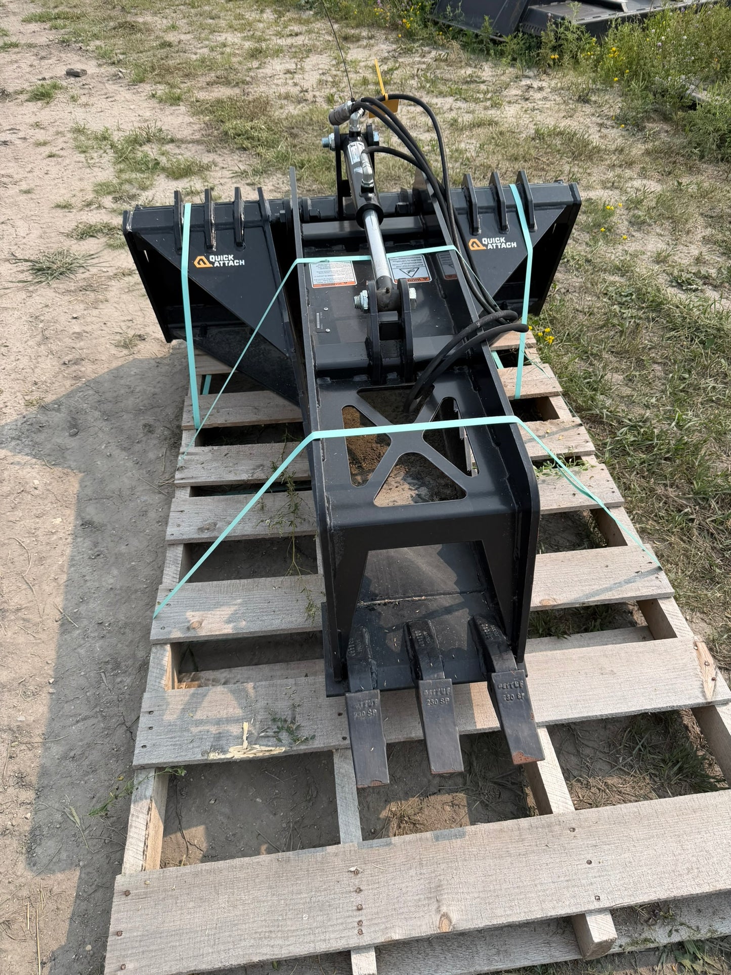 CERTIFIED USED2012 - STUMP BUCKET GRAPPLE - $3,595 +FREIGHT
