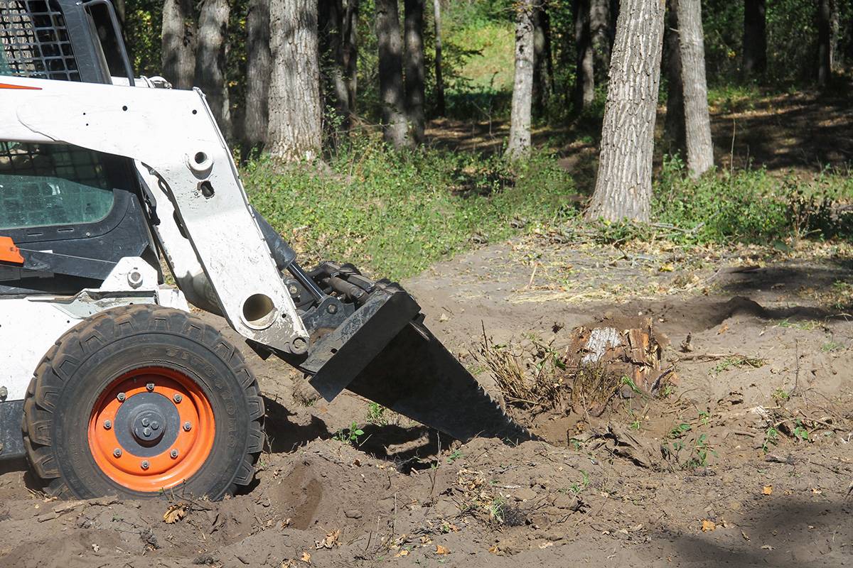 Reinforced mounting plate to handle large loads  