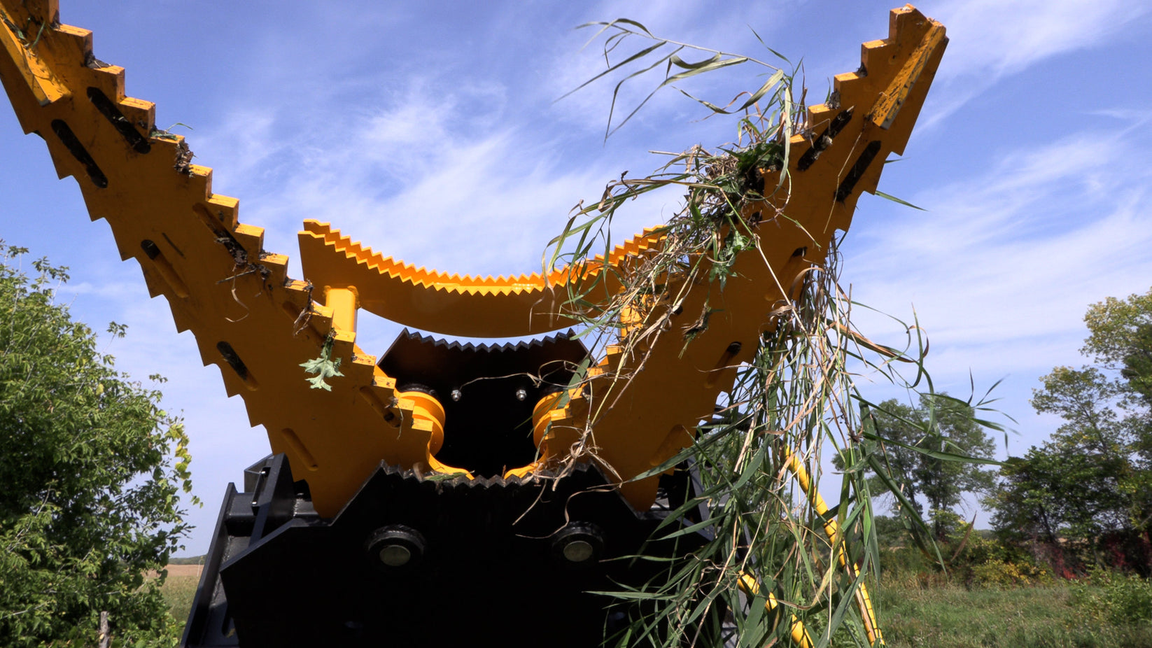 Skid Steer Extreme Tree Puller | Xtreme Power Claw Heavy-Duty Tree ...