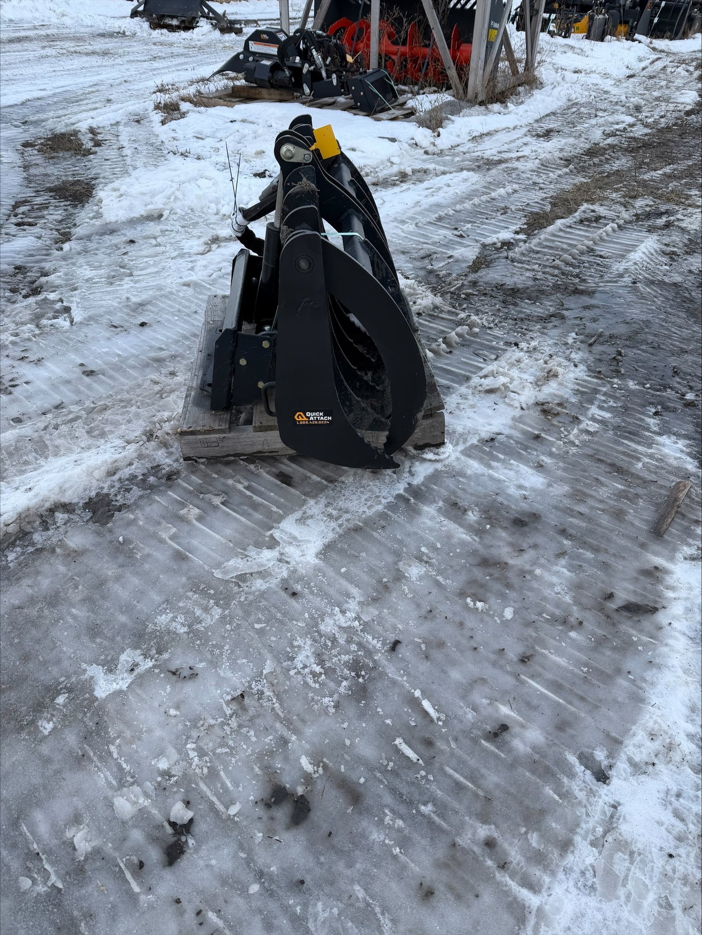 CERTIFIED USED1874 - 48" MINI QUICK CLAW - $1,995 +FREIGHT