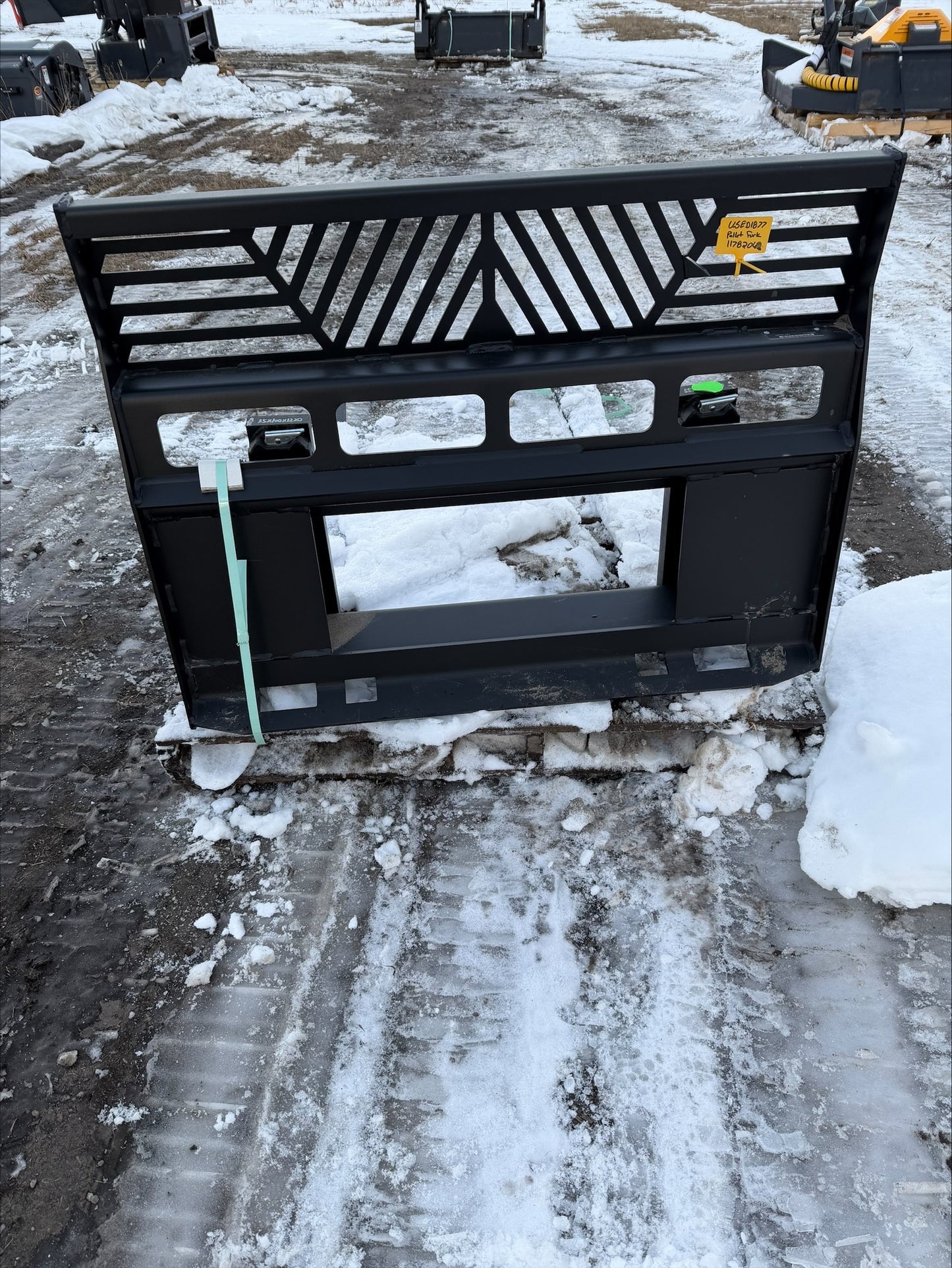 Photo Unit USED1877 - 48" PALLET FORKS V2 #3700 - $1,065 +FREIGHT