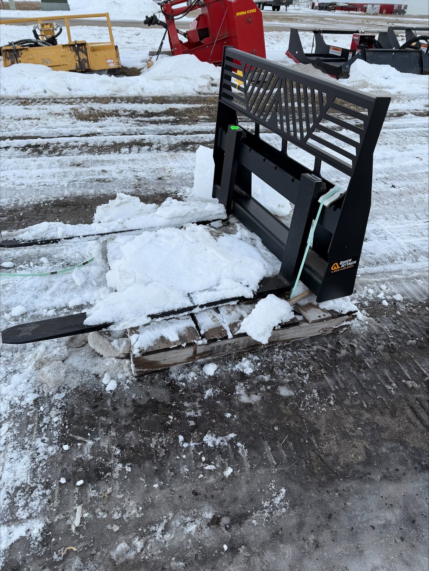 Photo Unit USED1877 - 48" PALLET FORKS V2 #3700 - $1,065 +FREIGHT