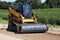 Offset drum design allows the right side of the roller to extend 6 inches past the machine. This is very useful when compacting next to sidewalks, walls, or curbs
